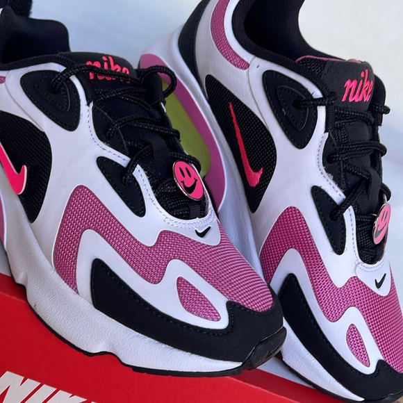 NIKE WMNS AIR MAX 200
BLACK/HYPER PINK NOIR/HYPER ROSE
SNEAKERS Athletic Shoes - Picture 8 of 16